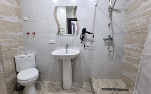 Na Ul Staroshosseynaya 5k3 Apartments