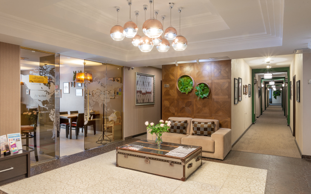 Diplomat Hotel