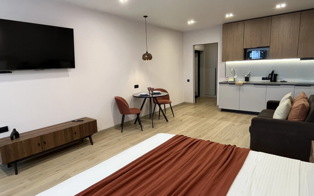 Квартира Дизайнерская Студия Напротив Роял Парка