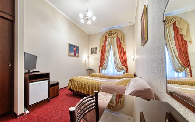 Antares on Nevsky Prospect Guest House