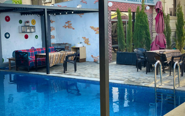 NovART Gallery&Sea Hotel