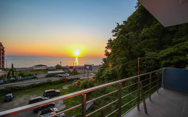 Guesthouse 99, Guest House