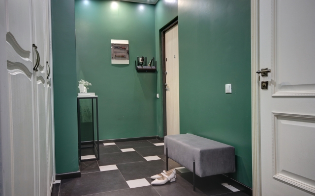 Апартаменты MyhomeYourhome на Кременчугской 9/1