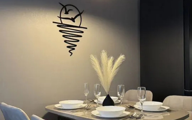 Апартаменты с новым ремонтом на Ивана Беличенко 92к4