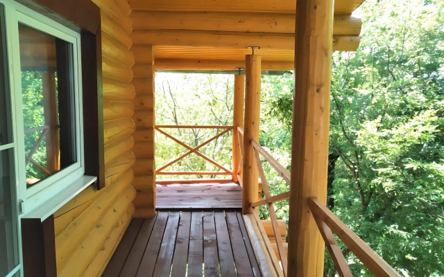 Brevenchatyij Guest House