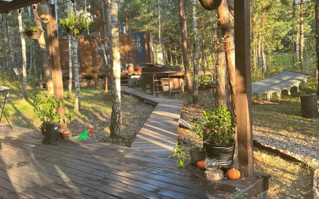 TinyDacha Mozhzhevelnik Glamping