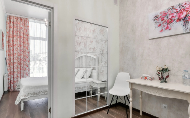 Krasivyi v stile "Provans" u morya v ZhK "Barselona Park" Apartment