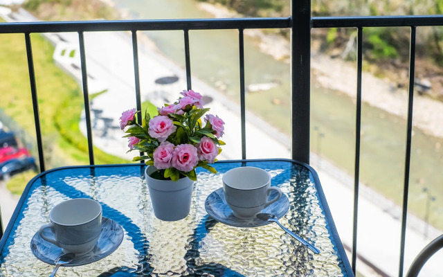 Апартаменты Двухуровневая Дизайнерская Студия