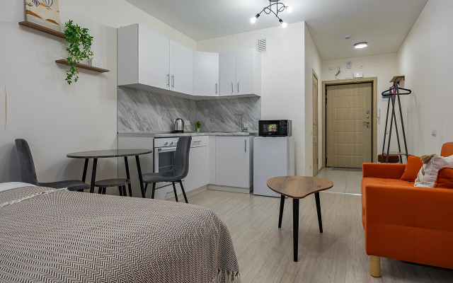 Квартира у Петровны. Студия в Ривер парке