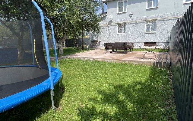 C Bassejnom Guest House
