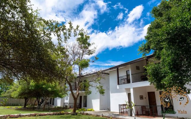 Arana Yala Hotel