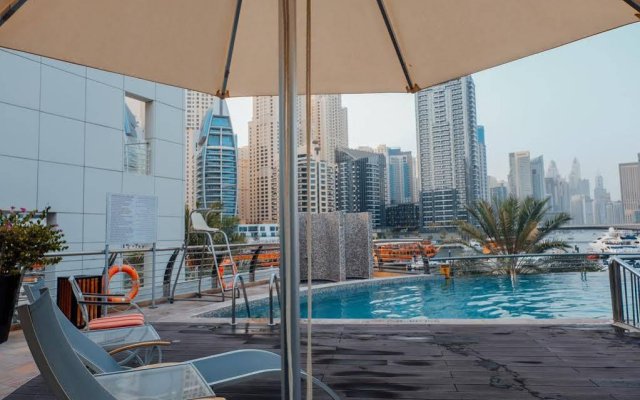 Dubai Signature Hotel Apartments & Spa Resort