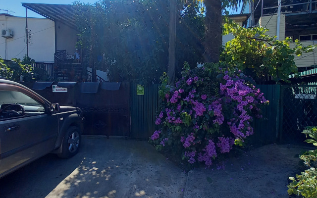 Mari Guest house