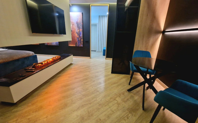 Apartment Alisa in the Center on Uralskaya 20 1