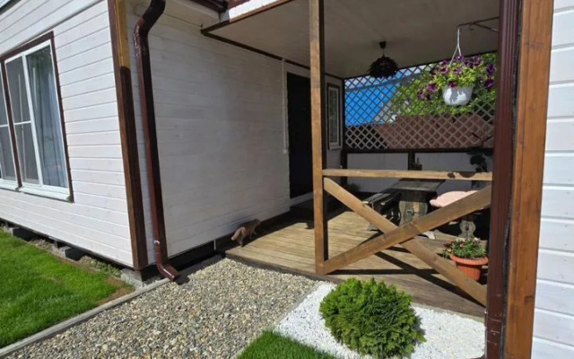 Частный дом у реки c видoм на гopы 4 Белая Дача