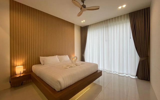 Level Villas, Villa