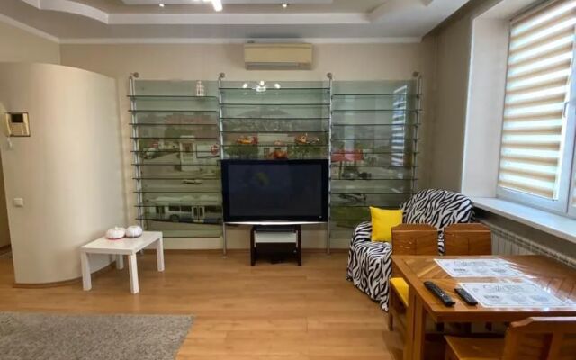 Апартаменты на Пологой Улице 31