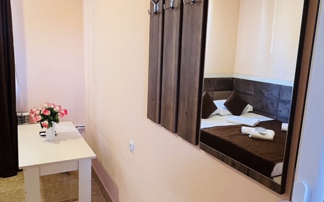 Marnar Hotel