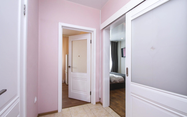 Odnokomnatnaya Kvartira Karolinskogo,10 Apartments