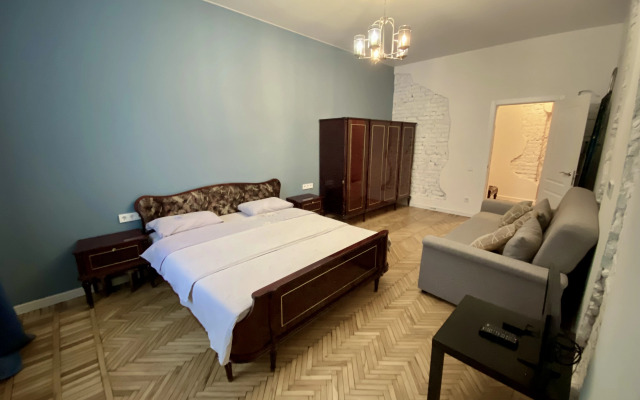 Апартаменты Итальянская 12