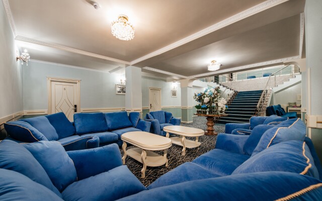 Dvin Hotel