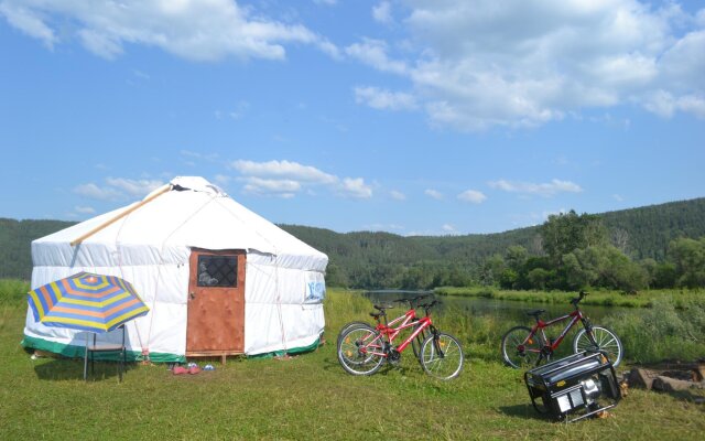 Zherebchik Camping