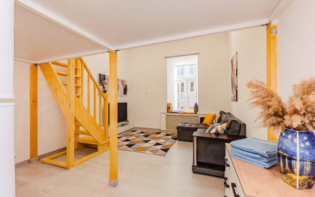 latUyutnye u Sten Kremlya Apartment
