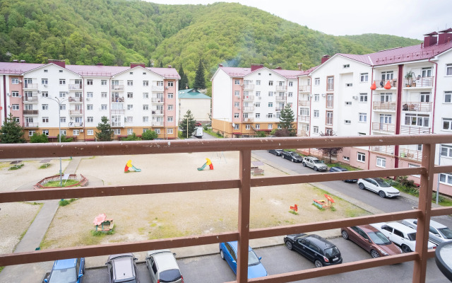 Апартаменты Red Apartments Эстосадок Мерибель