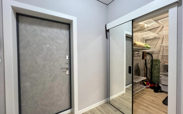 V Prekrasnom Novom Zhk Levoberezhye Flat