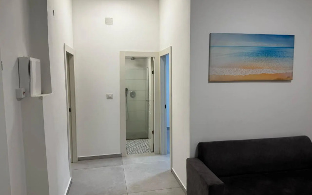 Ocharovatelnaya Kvartira S 3 Spalnyami I Sobstvennym Vkhodom Flat