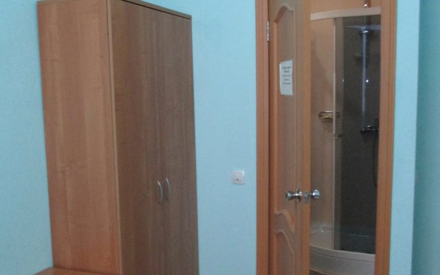 Uyut Guest House