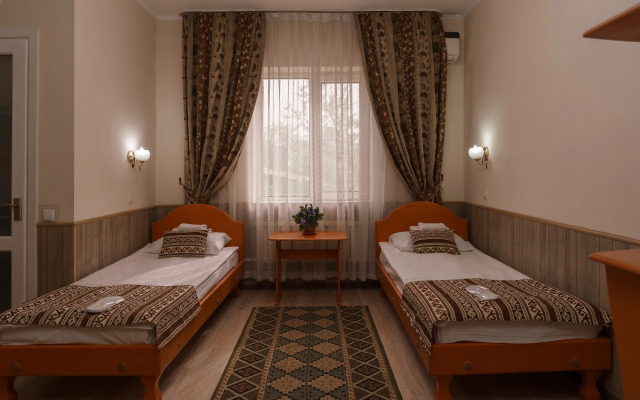 Alpinist Hotel