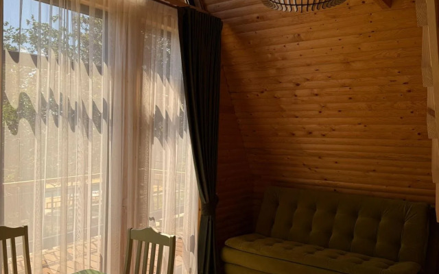 Private house Ayfreym V Zhivopisnom Lesnom Massive