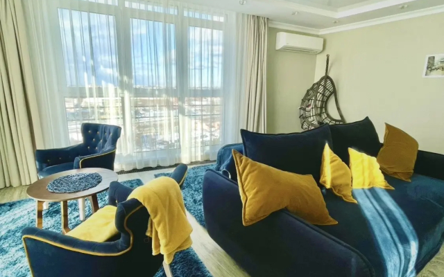 Квартира Просторная с Панорамными Окнами