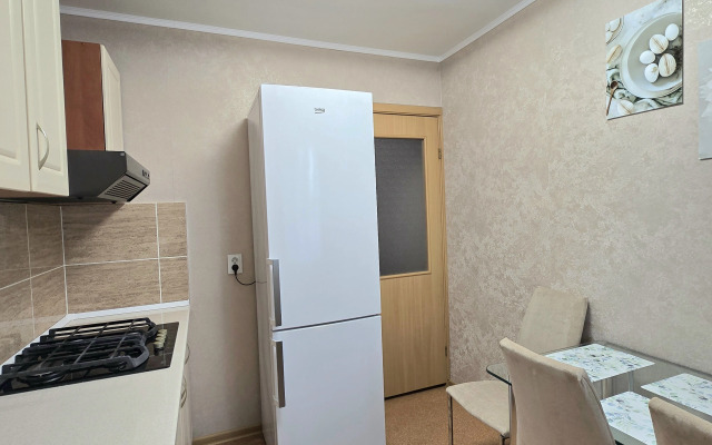 Квартира Трёхкомнатная на Яблоневой