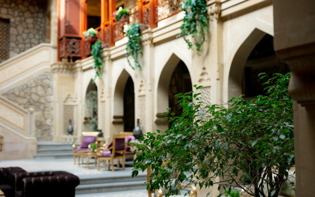 Shah Palace Luxury Museum Hotel