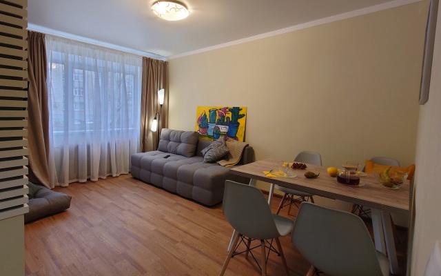 Kvartira V Tsentre Goroda N Apartments