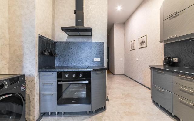 V Samom Serdtse Pitera Flat