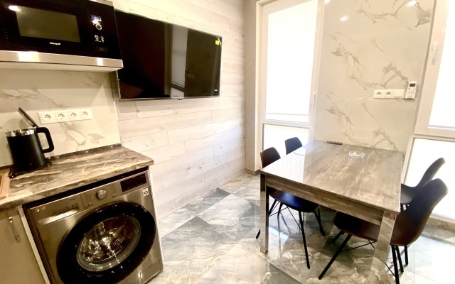 Studiya Lenina 298V Apartments