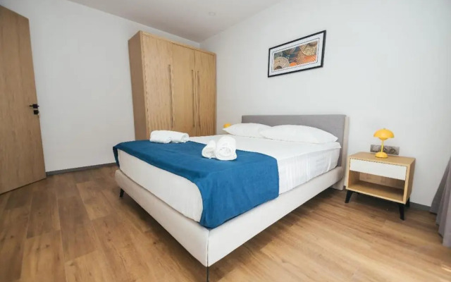 BlueSky Apartment Hotel