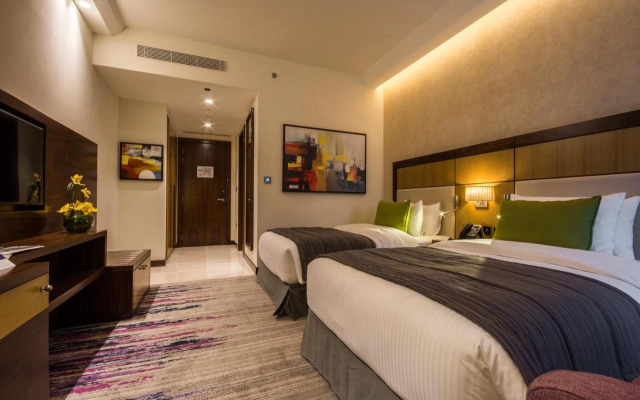 Golden Tulip Media Hotel