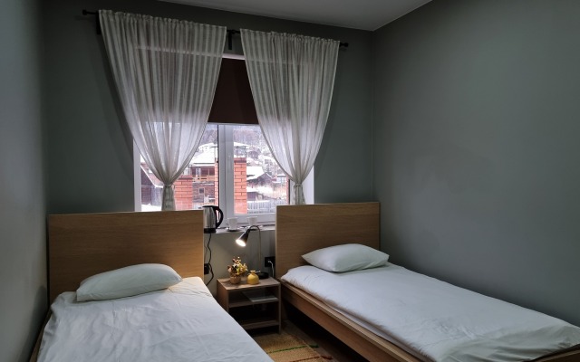 Ostrovskogo 11 Guest House