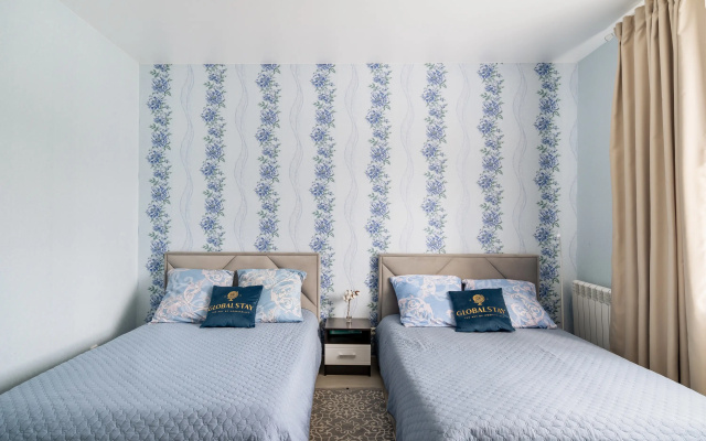 Apartamenty GLOBALSTAY na Kurilenko. Unikal'naa 3-hkomn kv Kupe Poezda