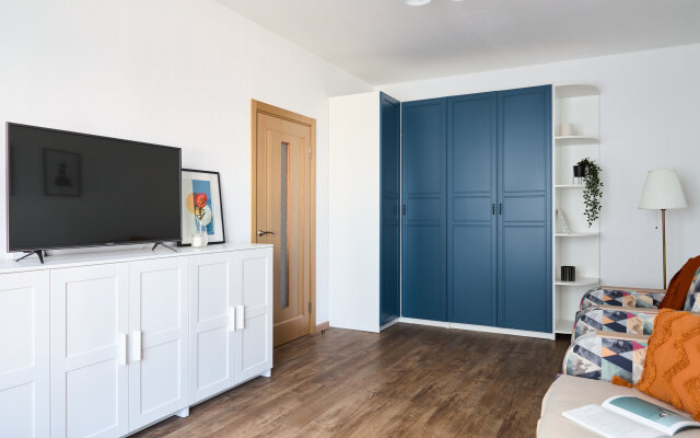 v Centre Dvuh Parkovyh Zon Flat