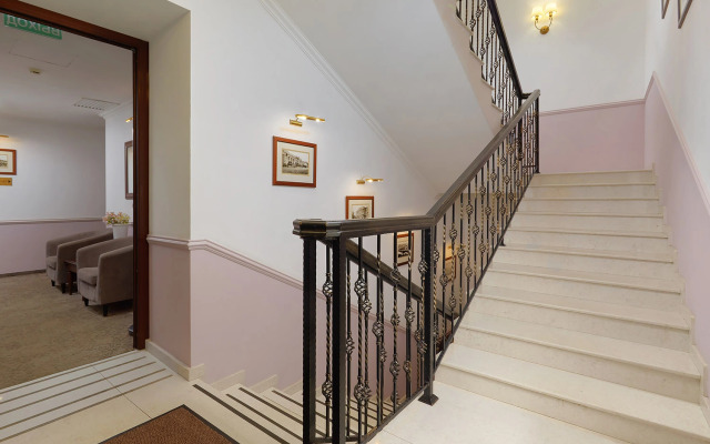 Staryij Gorod Hotel