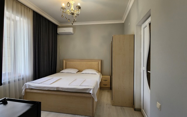 Golden Resort Hotel