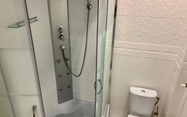 Lestvitsa dvuhkomnatniye Apartments