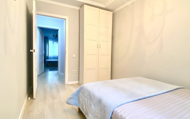 3-komnatnaya Na Panfilova Flat