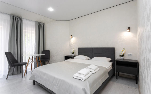 Royal Lake Guest House