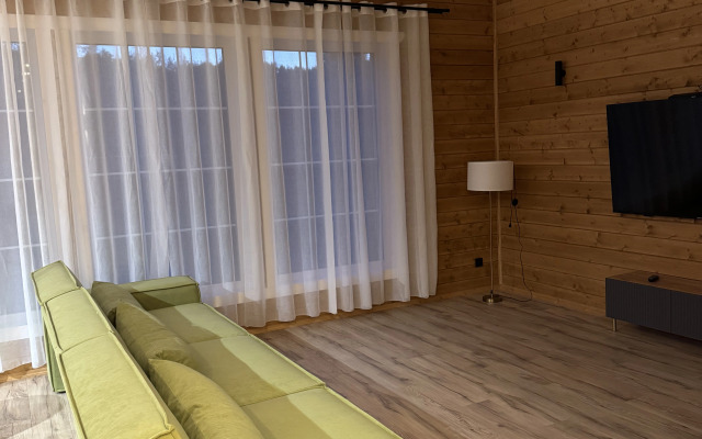 Domik v Derevne u Lesa Private house